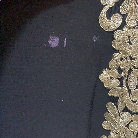 Black and Gold dress - Picture 4 of 4